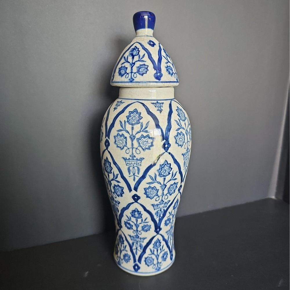 Vintage Blue White Ginger Jar Lidded Urn 10" Crackle Glaze Floral Chinoiserie